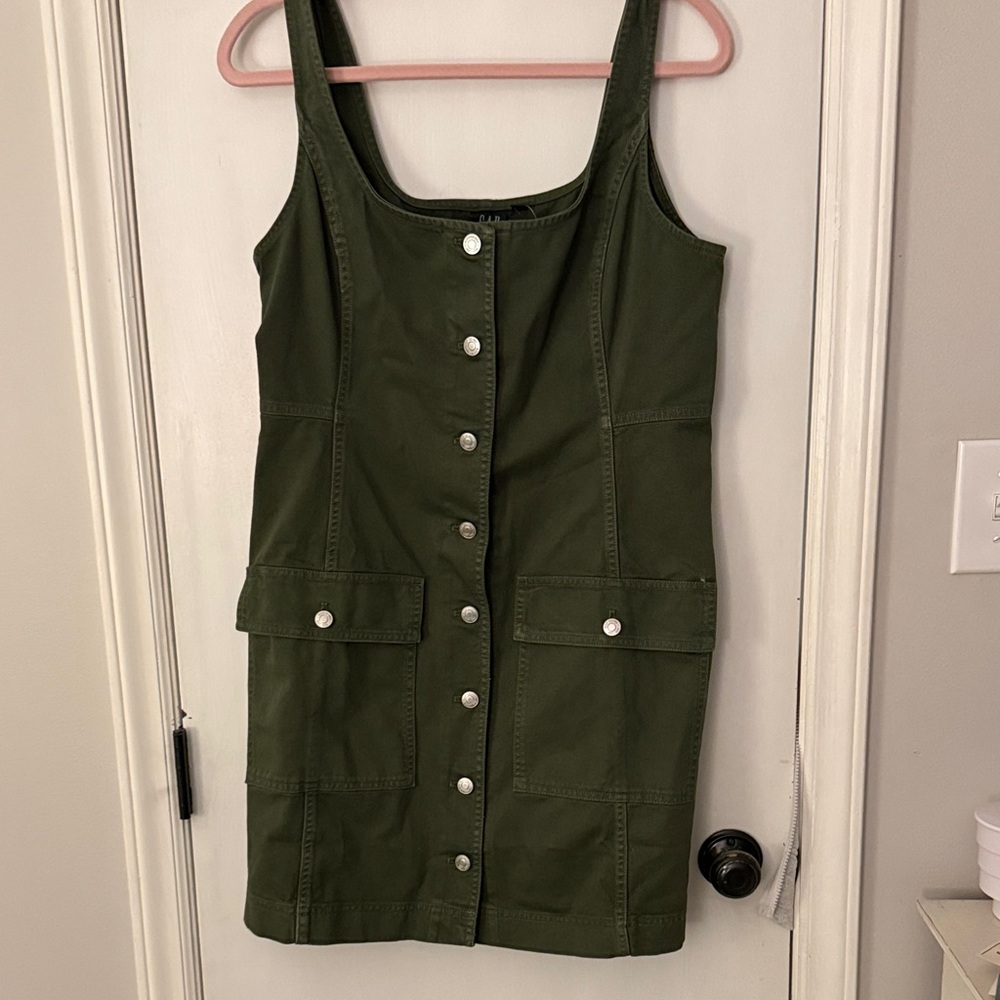 GAP jumper size medium